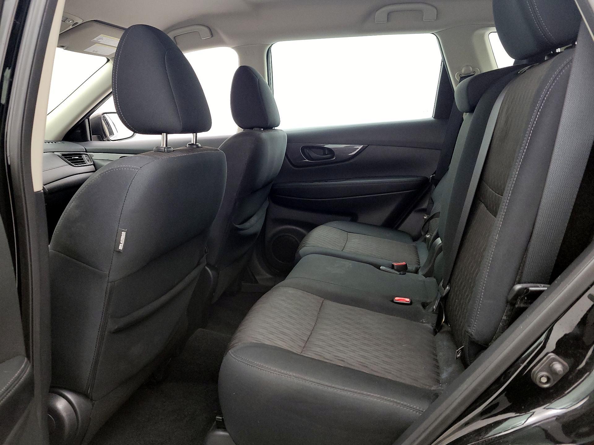Thumbnail: 2019 Nissan Rogue - 17