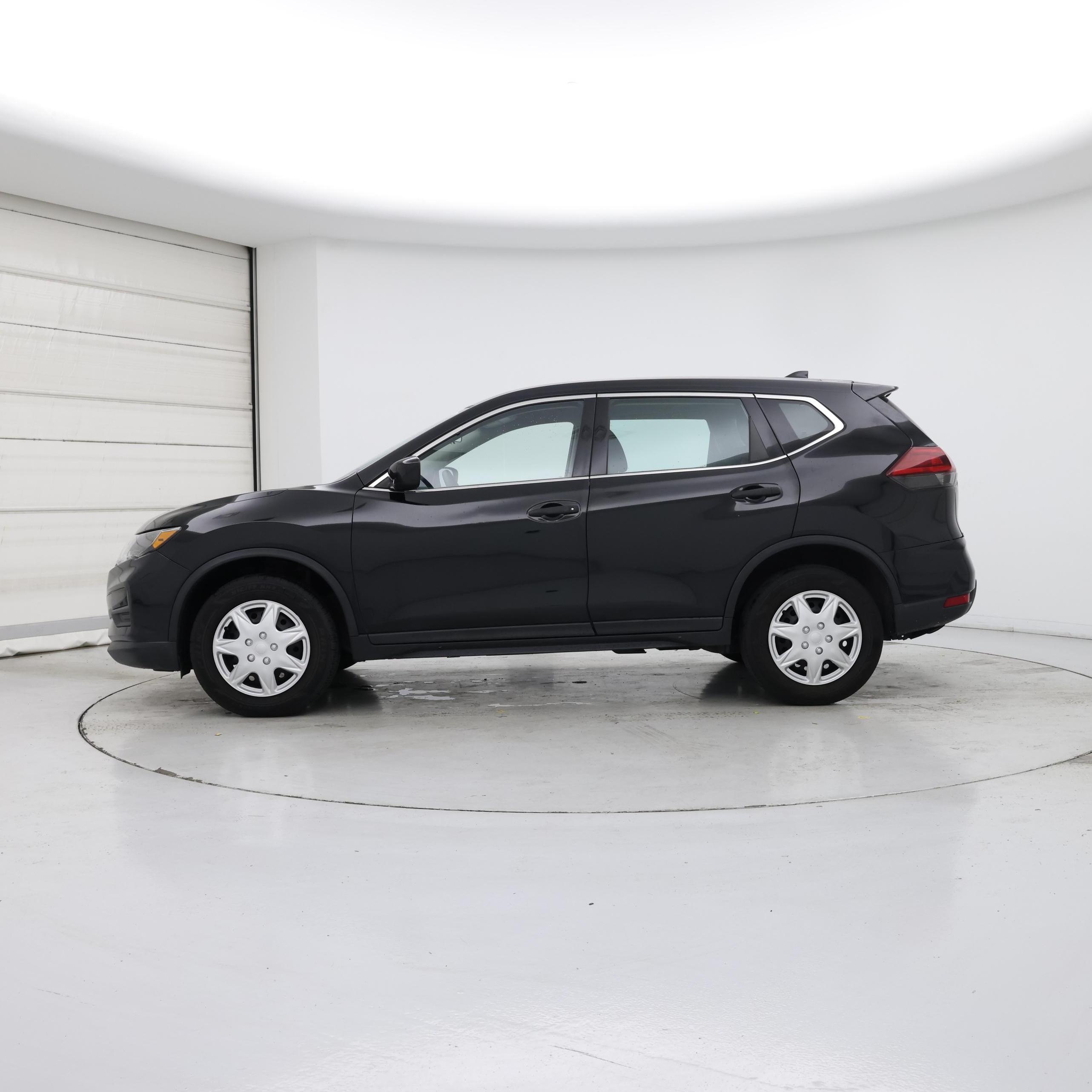 Thumbnail: 2019 Nissan Rogue - 3