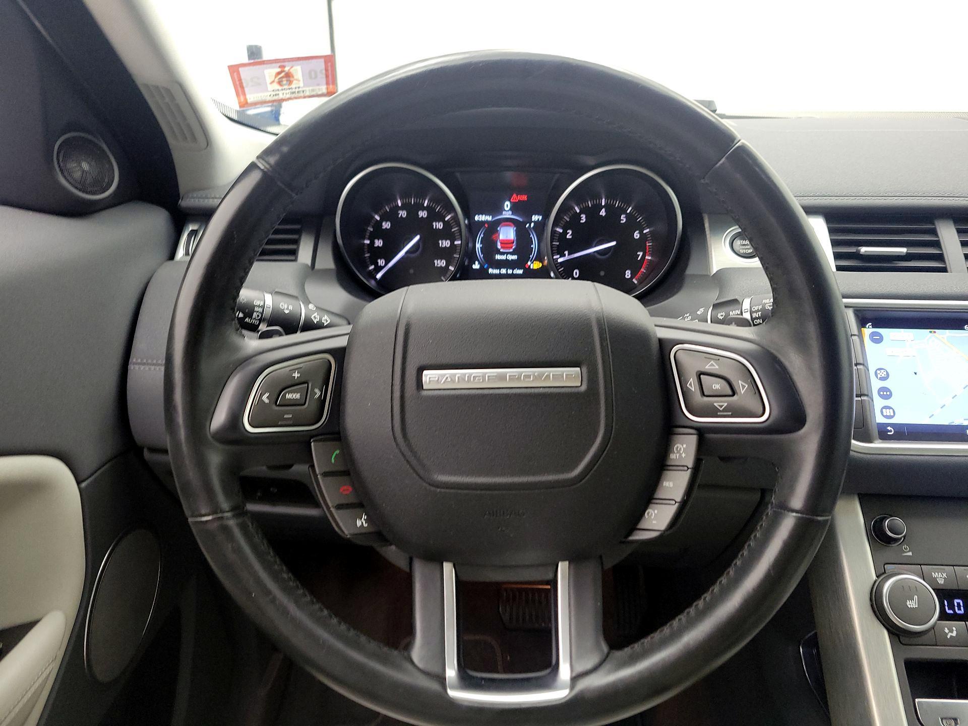 Thumbnail: 2017 Land Rover Range Rover Evoque - 10