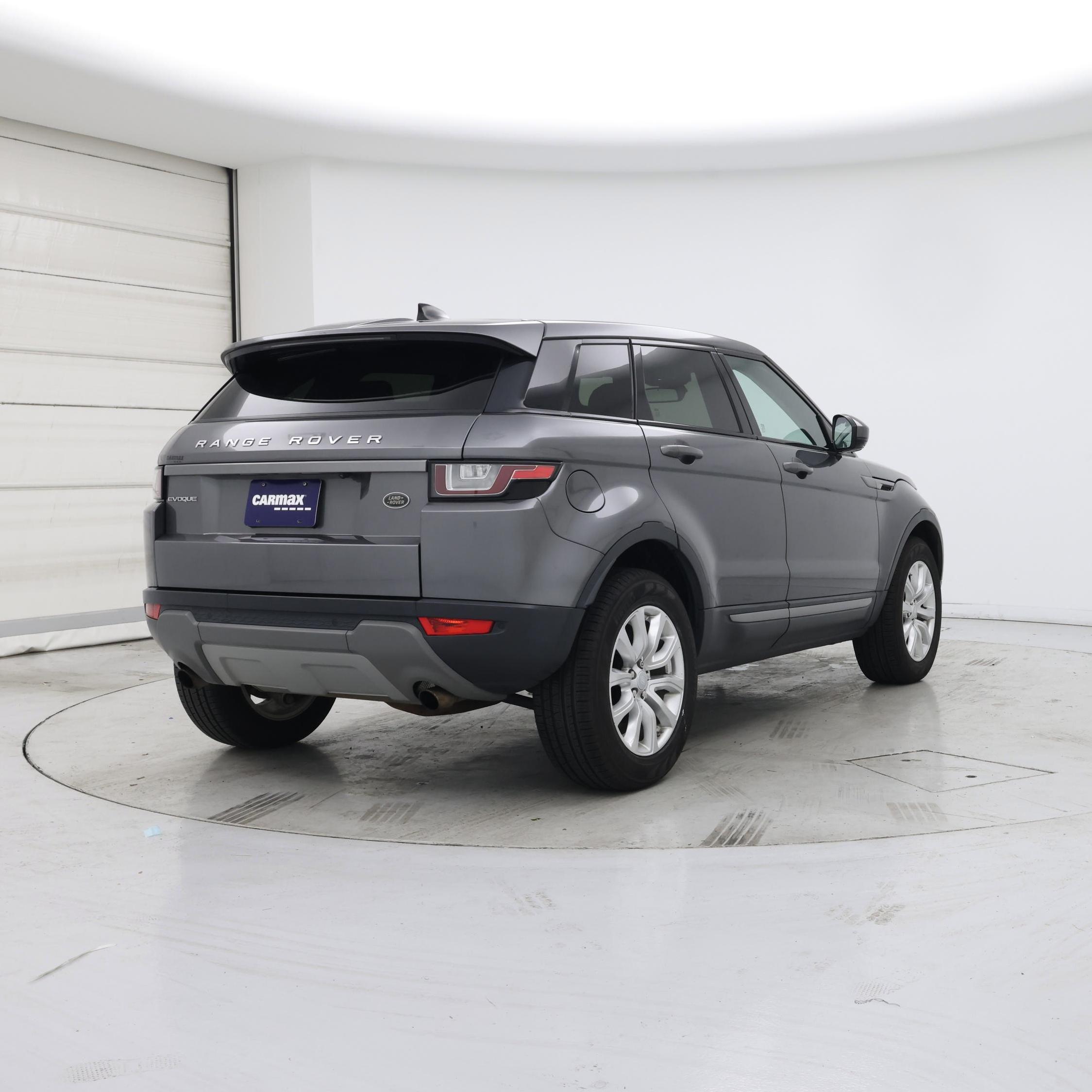 Thumbnail: 2017 Land Rover Range Rover Evoque - 8