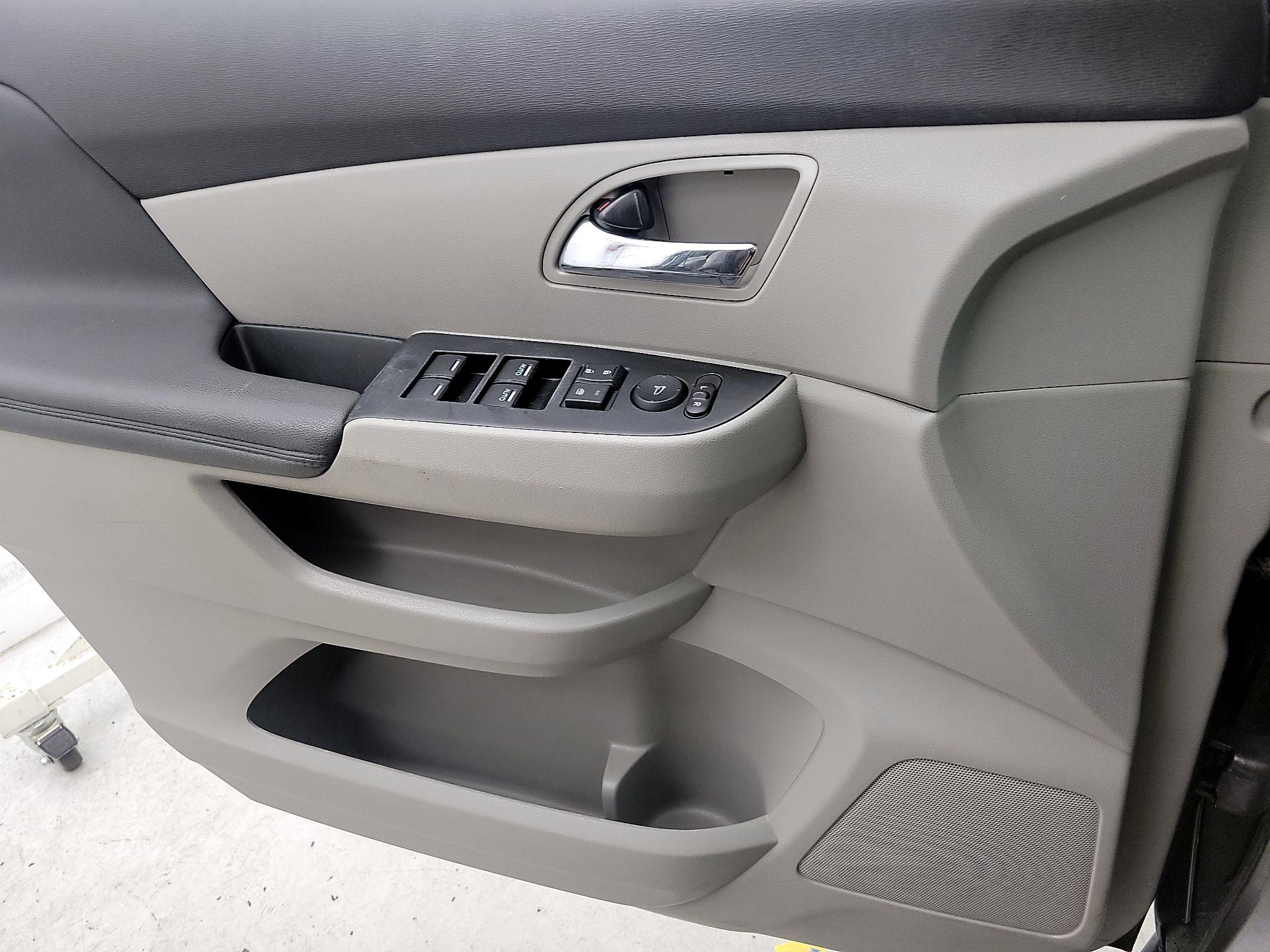 Thumbnail: 2014 Honda Odyssey - 12