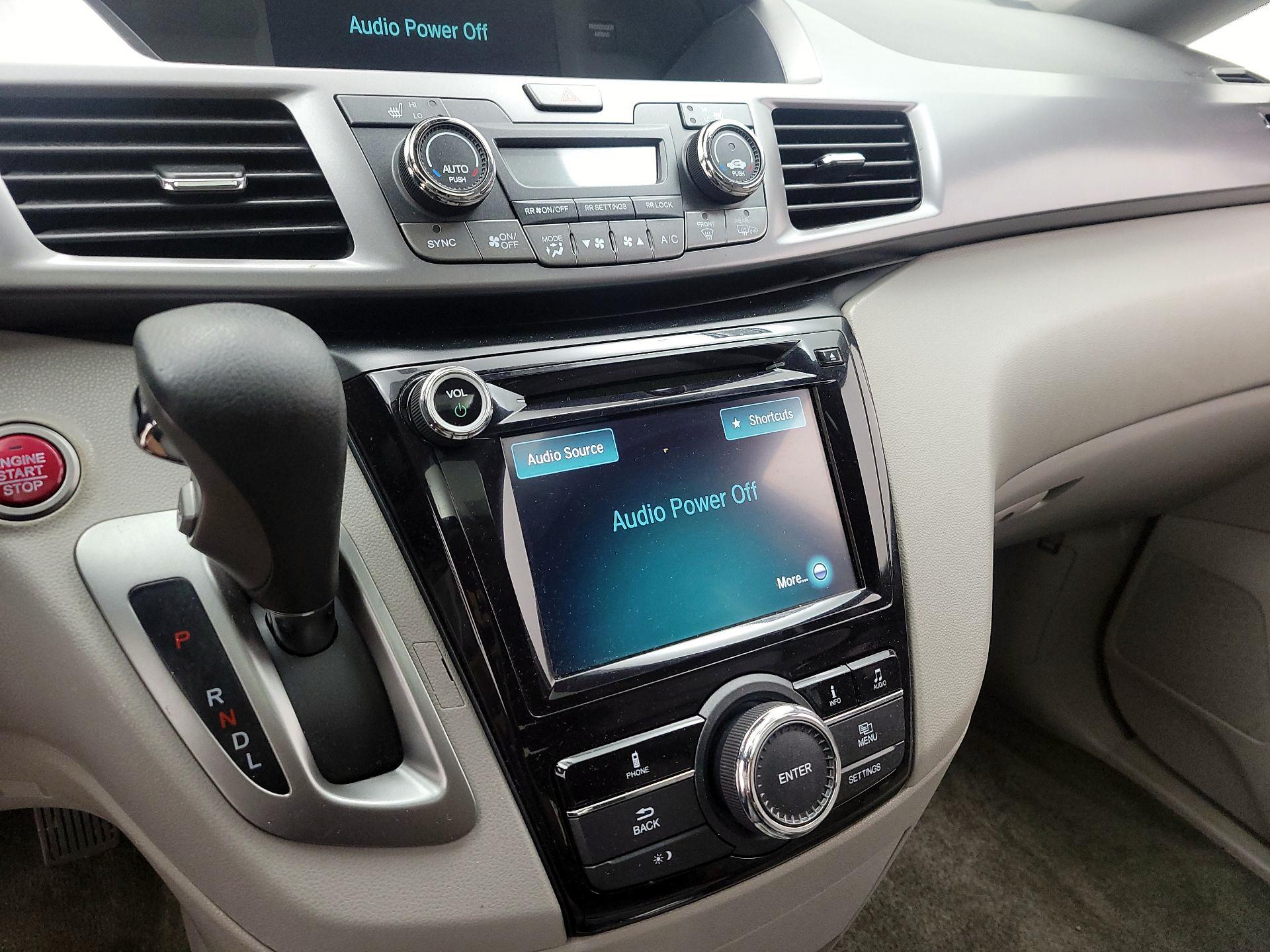 Thumbnail: 2014 Honda Odyssey - 17