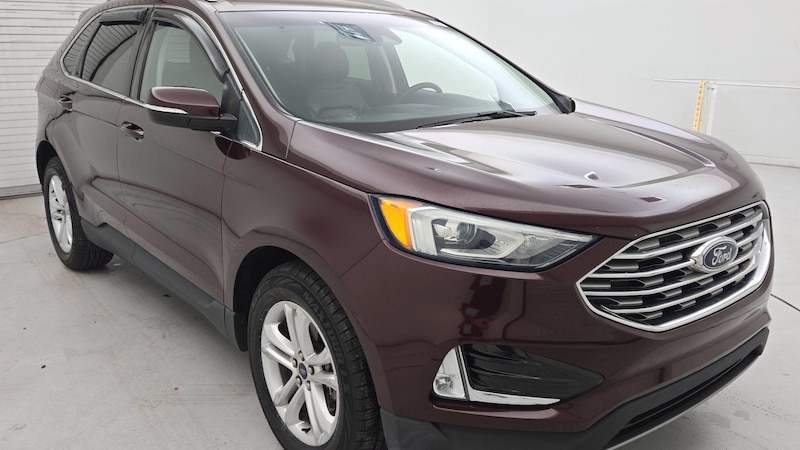 2019 Ford Edge SEL Hero Image
