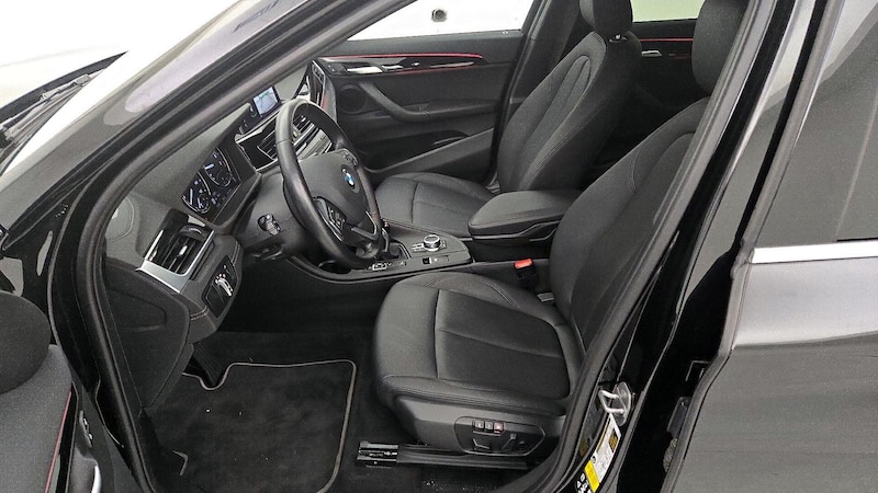 2022 BMW X1 xDrive28i 9