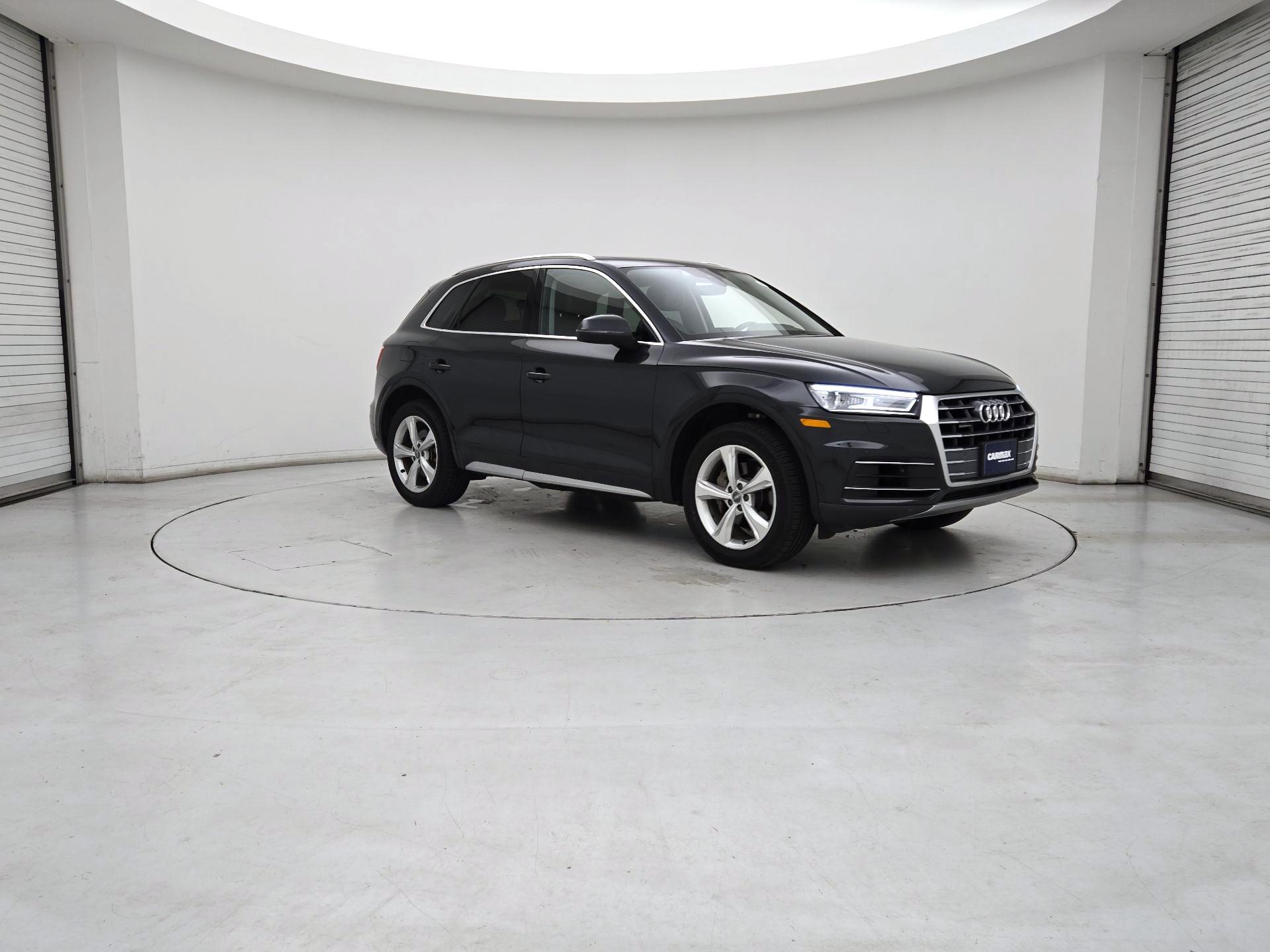 Thumbnail: 2020 Audi Q5 - 1