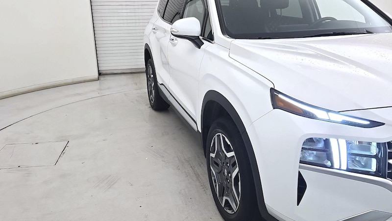 2022 Hyundai Santa Fe SEL Hero Image