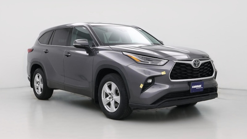 2022 Toyota Highlander LE Hero Image