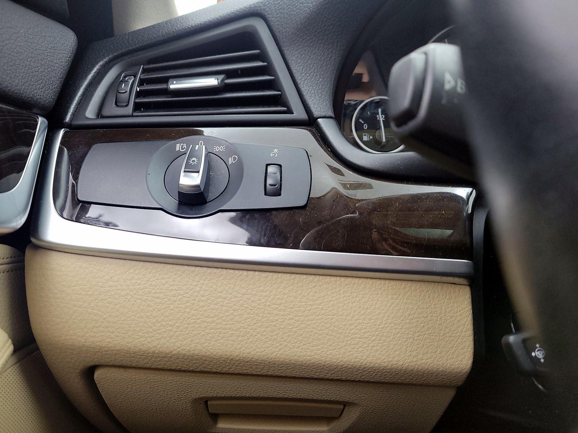 Thumbnail: 2014 BMW 5 Series - 13