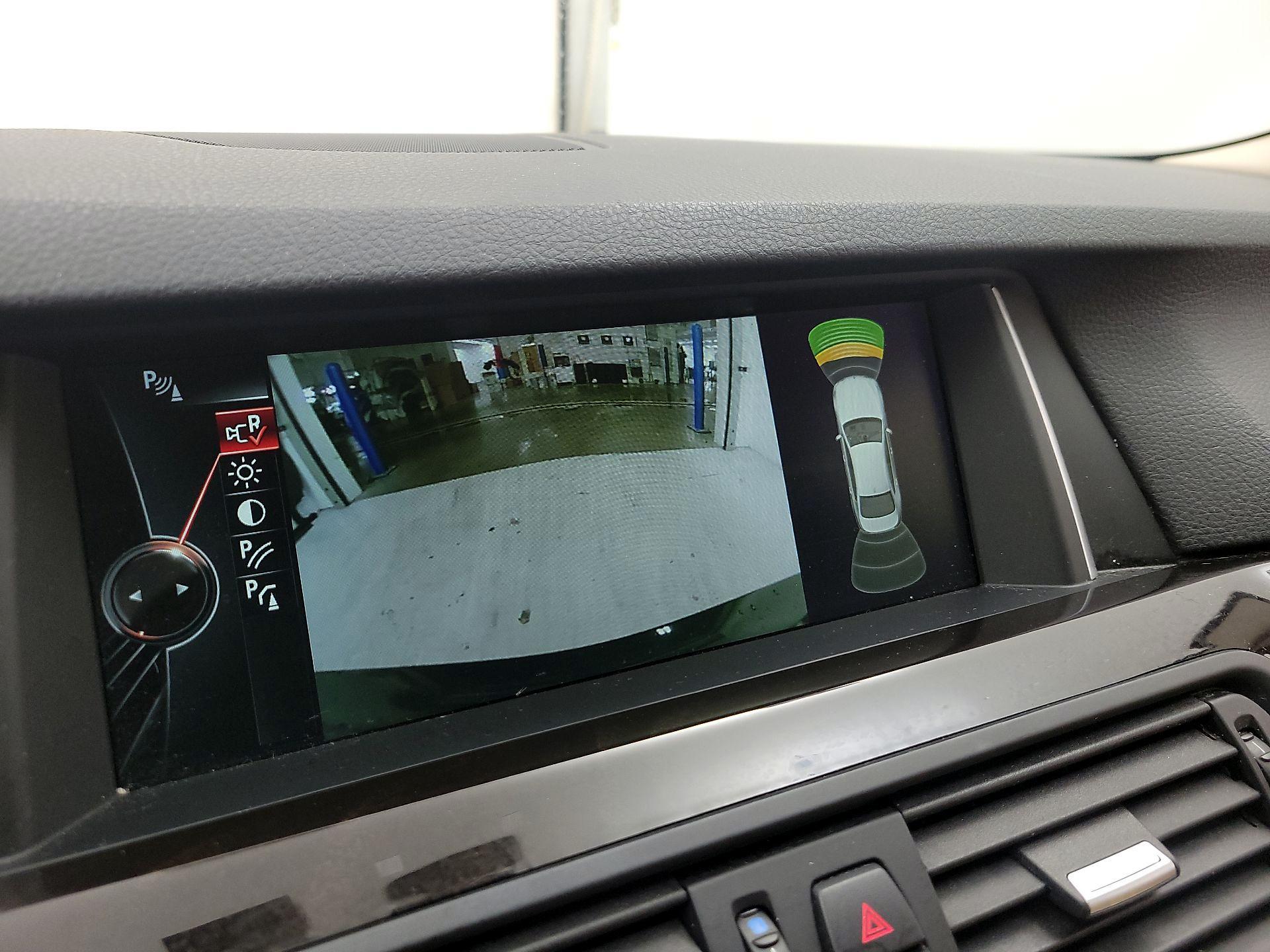 Thumbnail: 2014 BMW 5 Series - 15