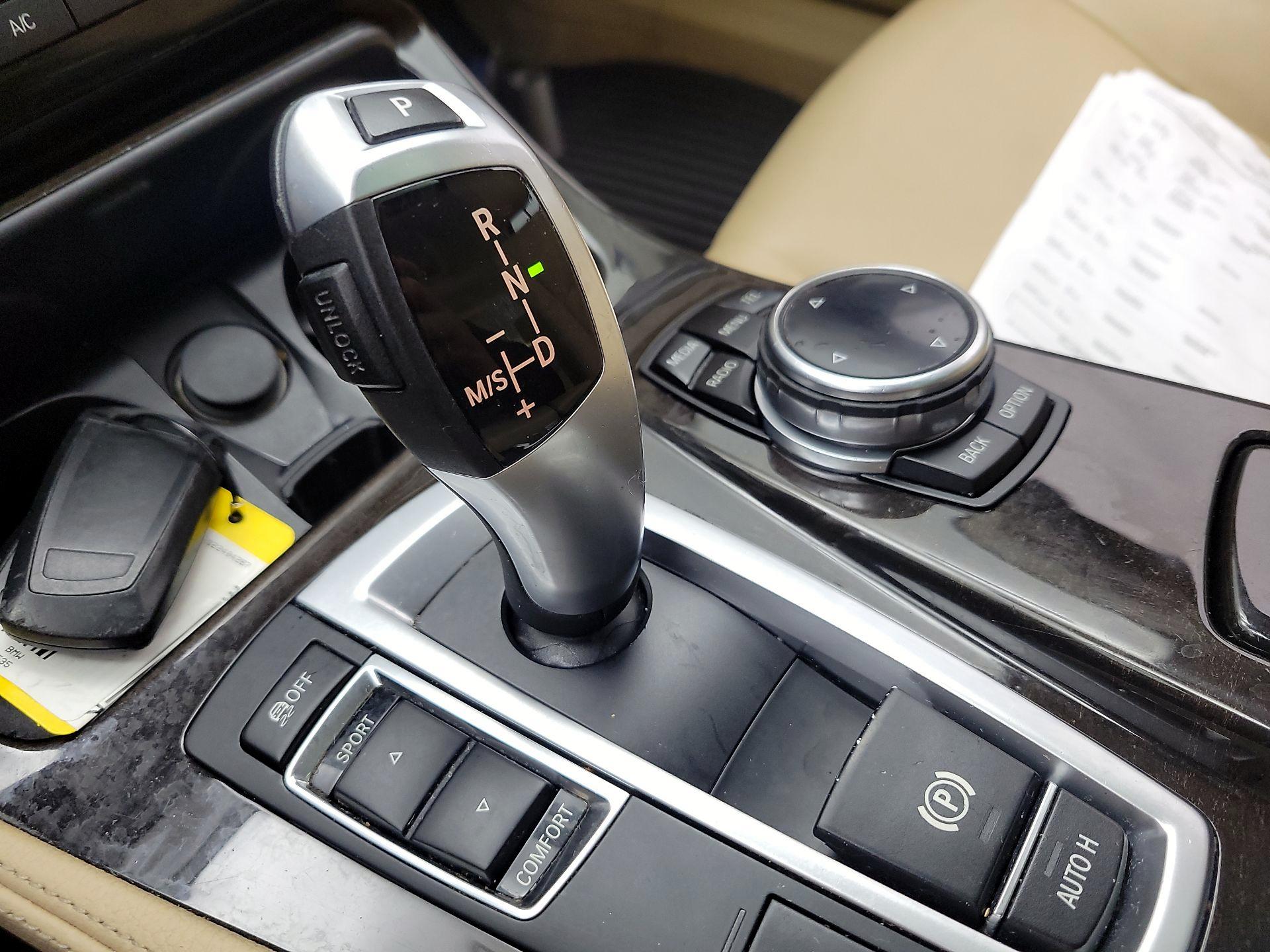 Thumbnail: 2014 BMW 5 Series - 18
