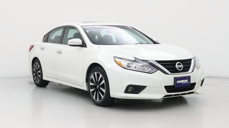 2018 Nissan Altima SV Hero Image