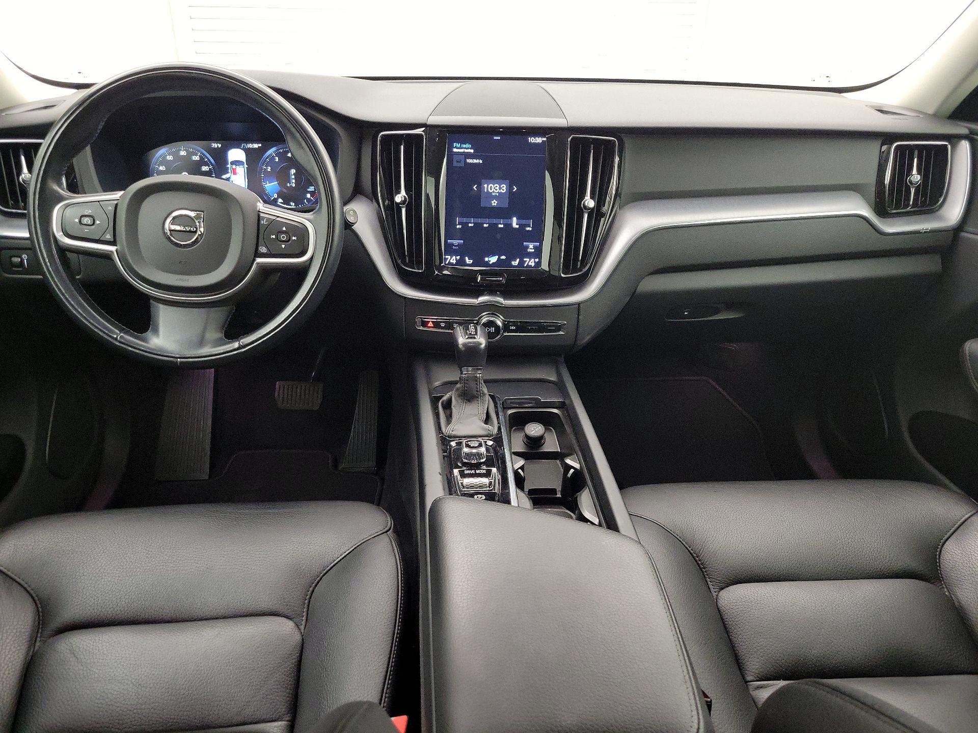 Thumbnail: 2020 Volvo XC60 - 9