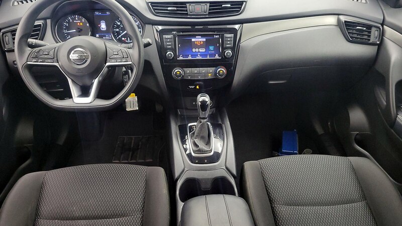 2019 Nissan Rogue Sport S 9