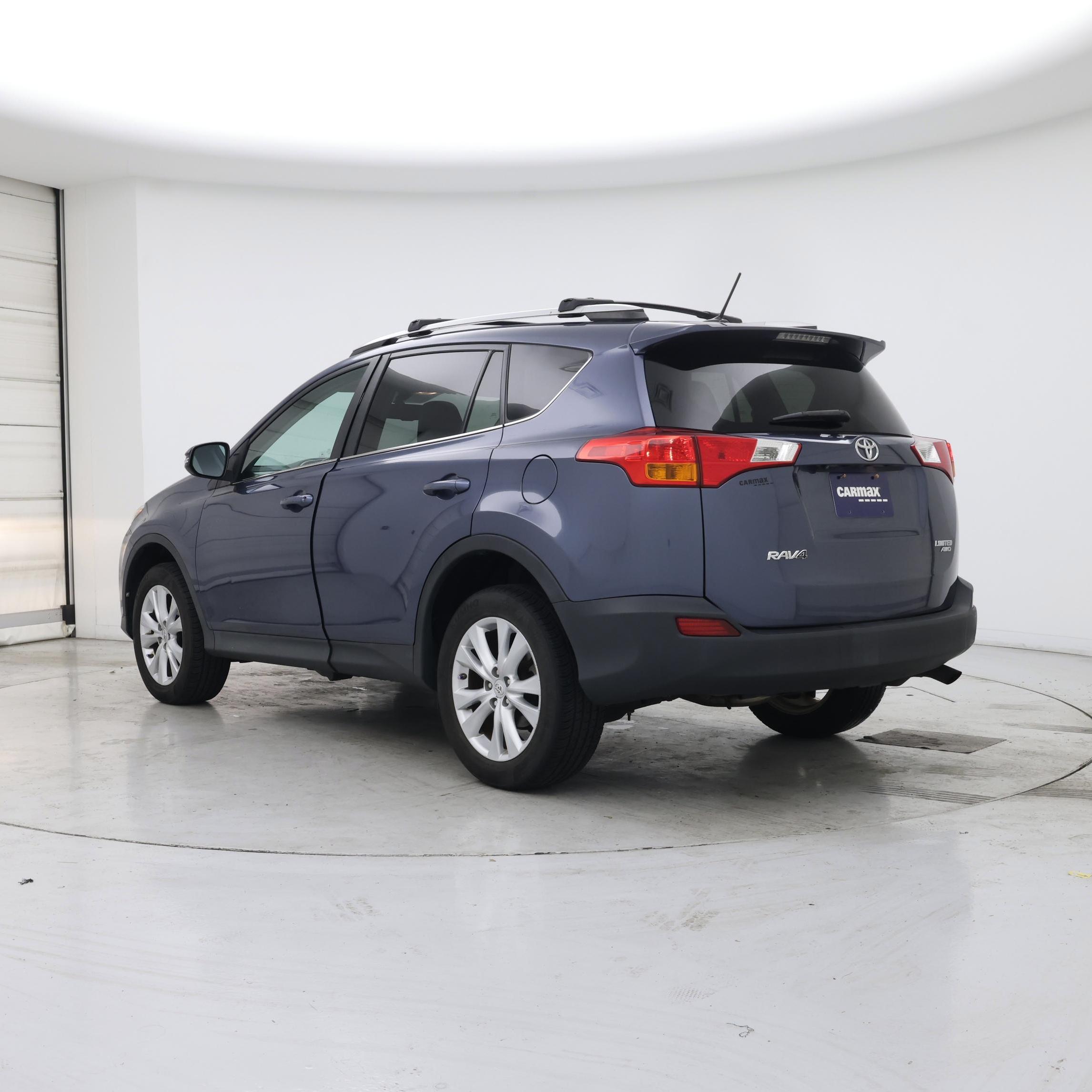 Thumbnail: 2013 Toyota RAV4 - 2