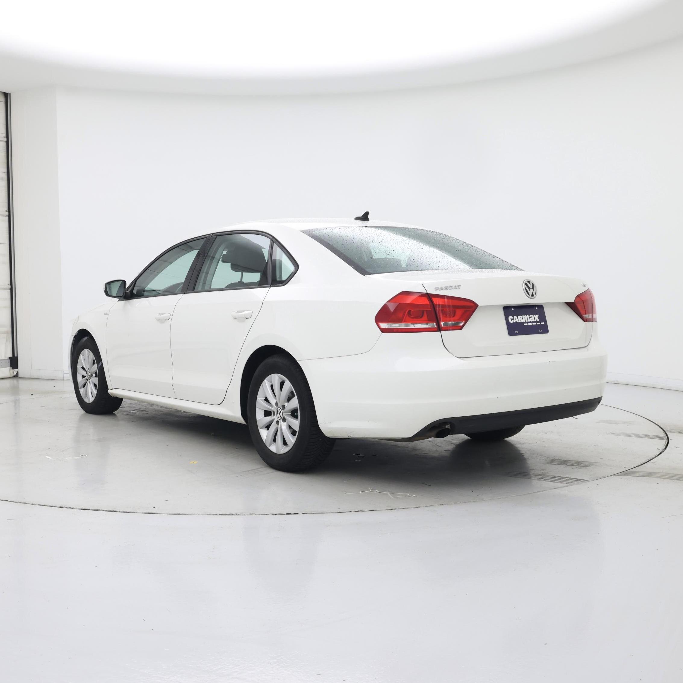 Thumbnail: 2015 Volkswagen Passat - 2
