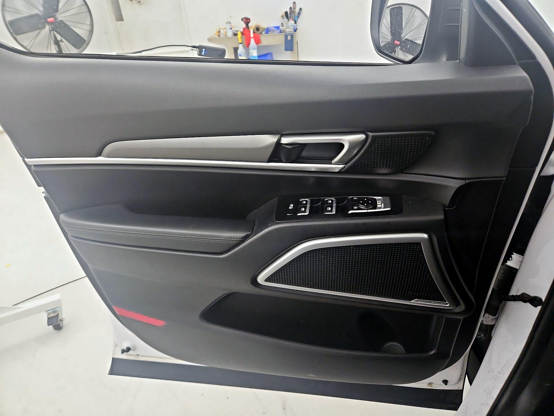 Thumbnail: 2021 Kia Telluride - 12