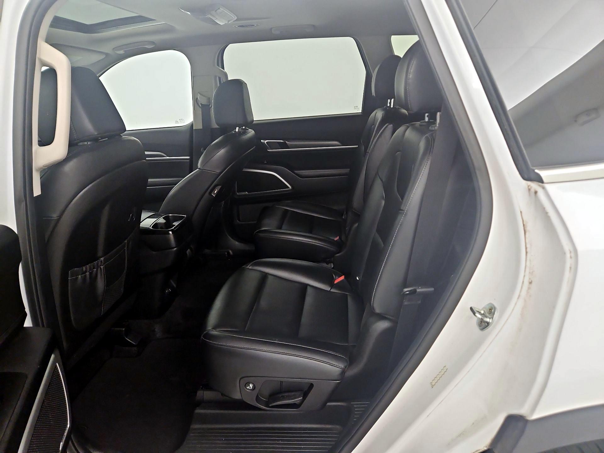 Thumbnail: 2021 Kia Telluride - 20
