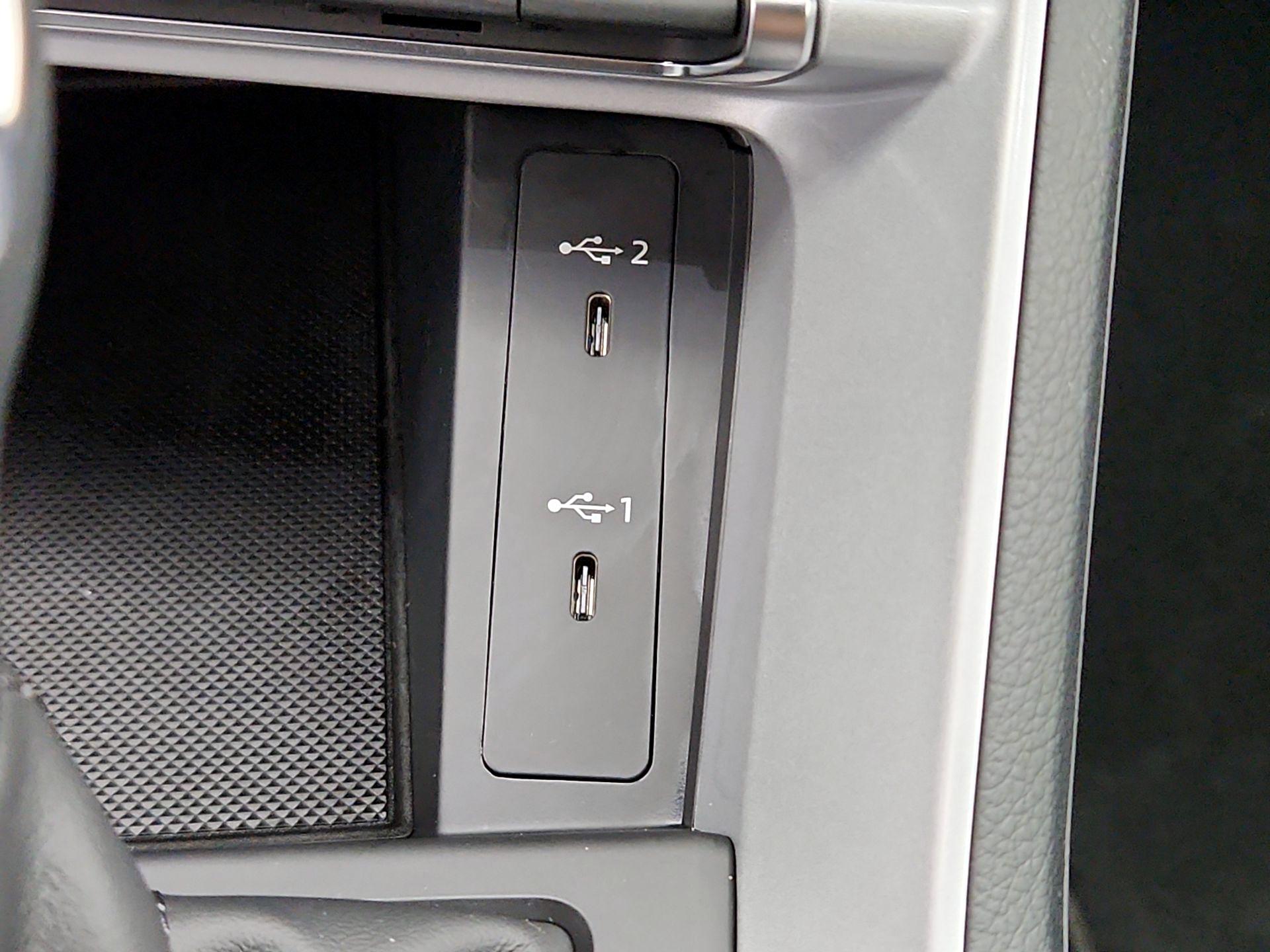 Thumbnail: 2022 Audi Q3 - 18