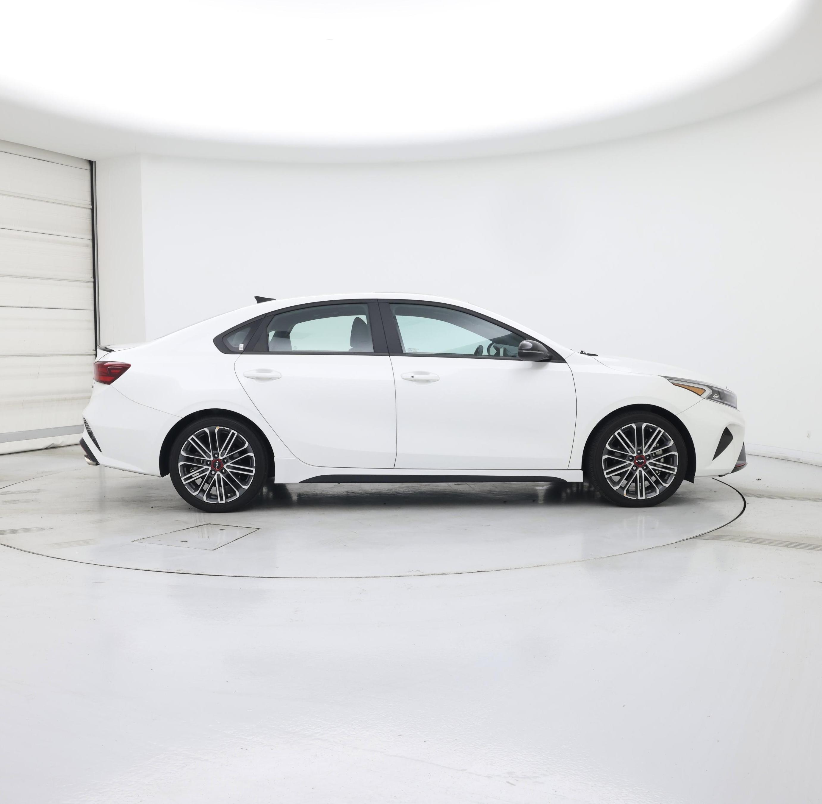 Thumbnail: 2023 Kia Forte - 7