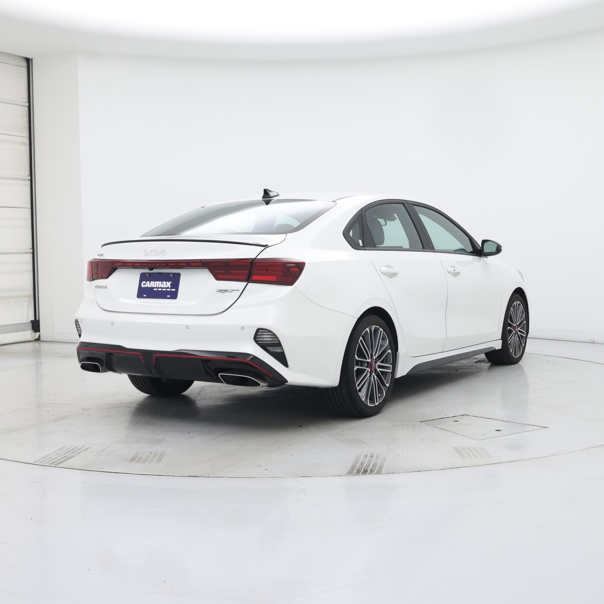 Thumbnail: 2023 Kia Forte - 8
