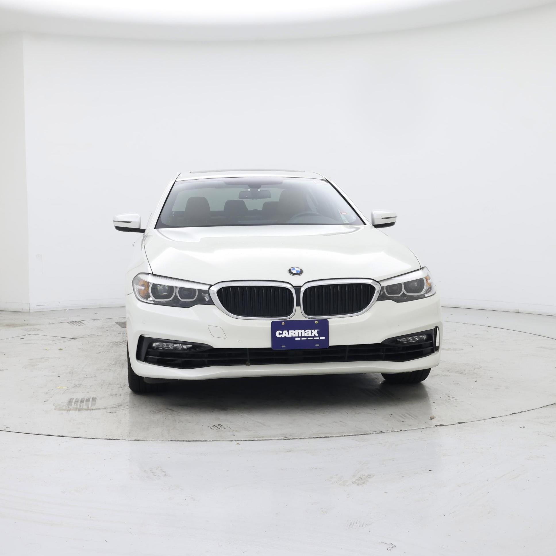 Thumbnail: 2017 BMW 5 Series - 5