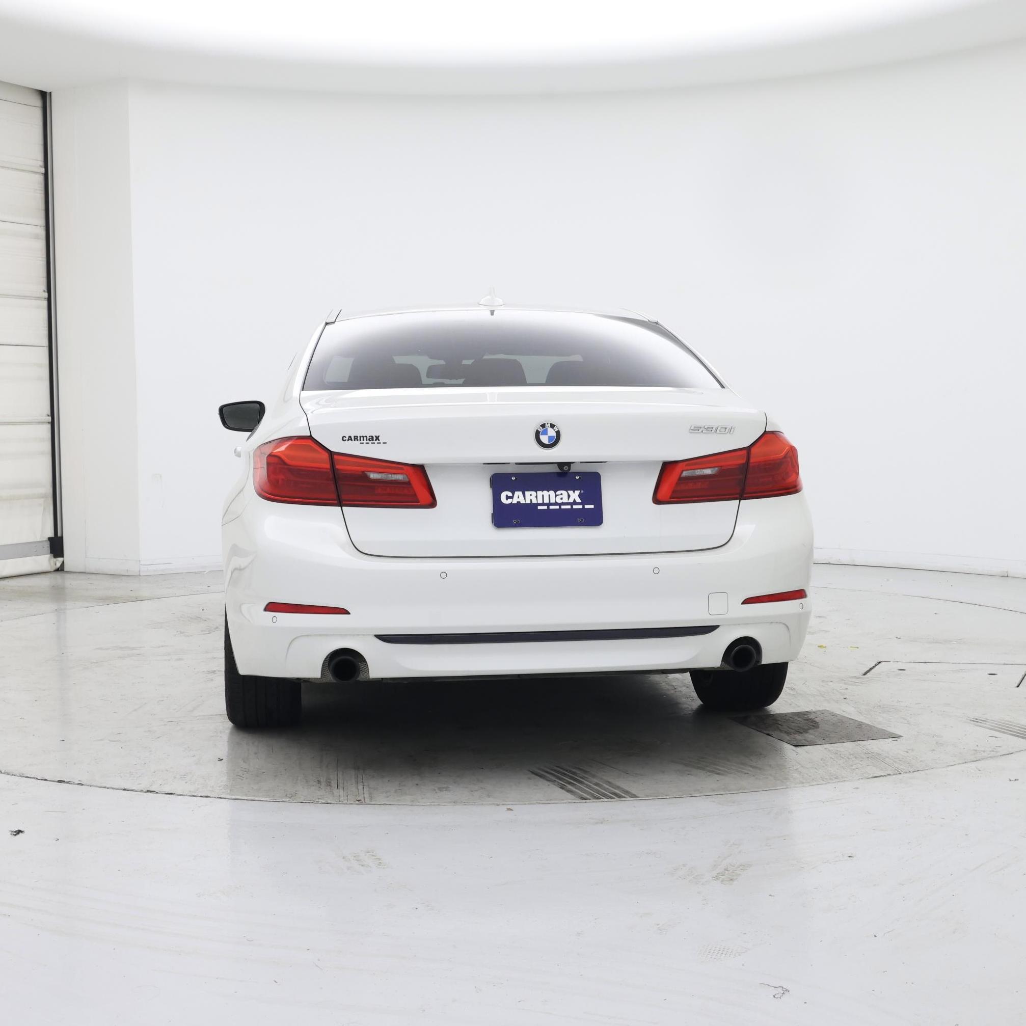 Thumbnail: 2017 BMW 5 Series - 6
