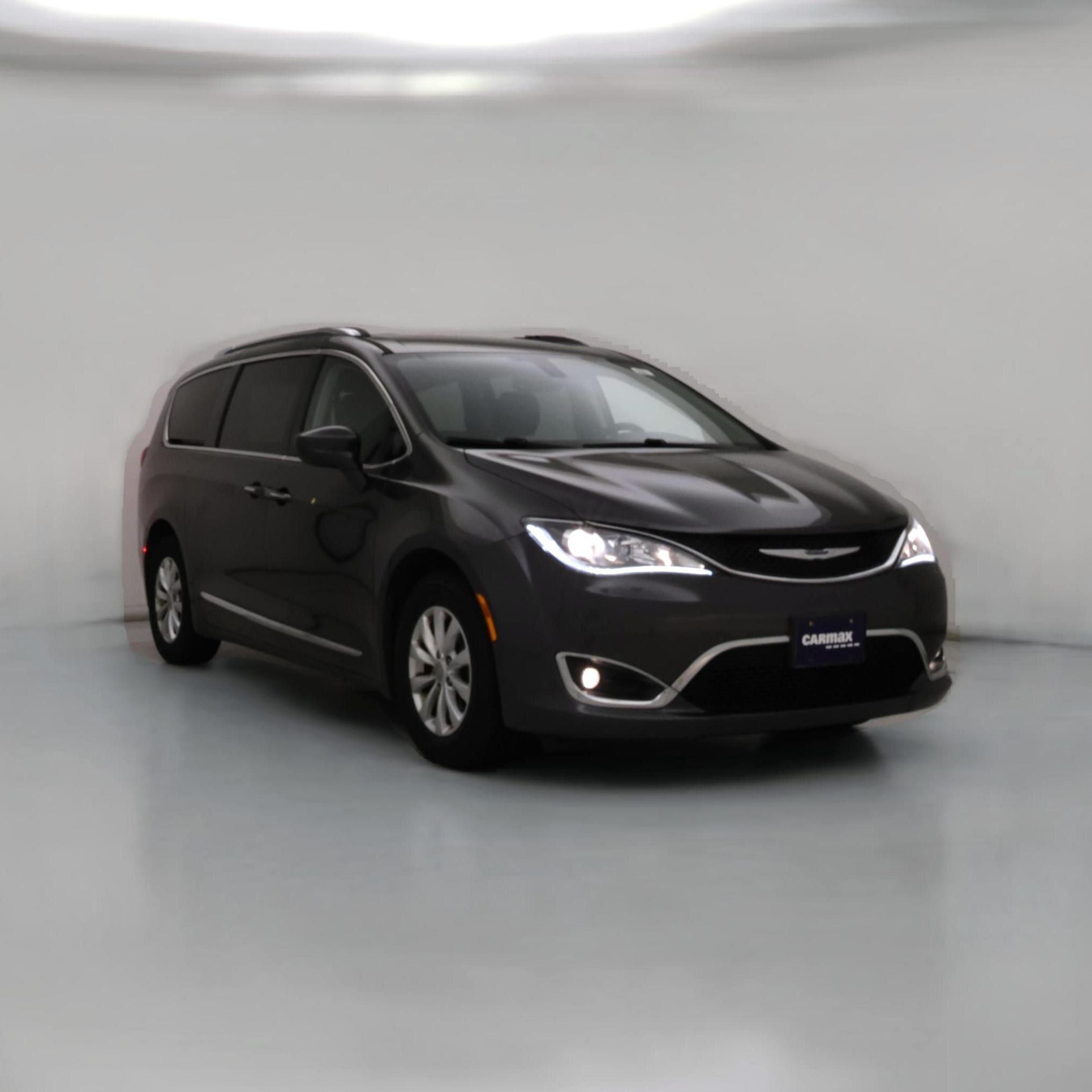 Thumbnail: 2019 Chrysler Pacifica - 1