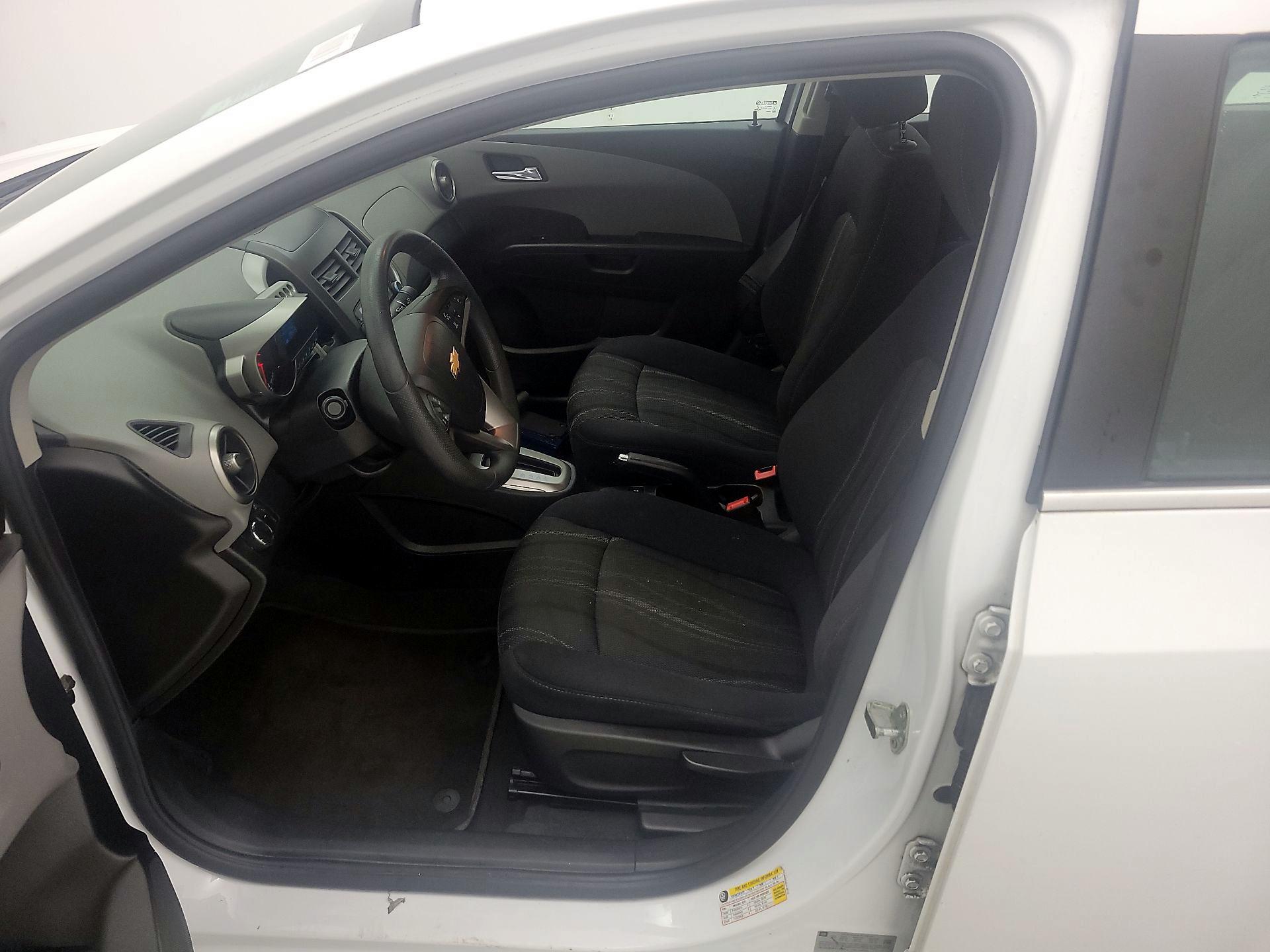 Thumbnail: 2015 Chevrolet Sonic - 11