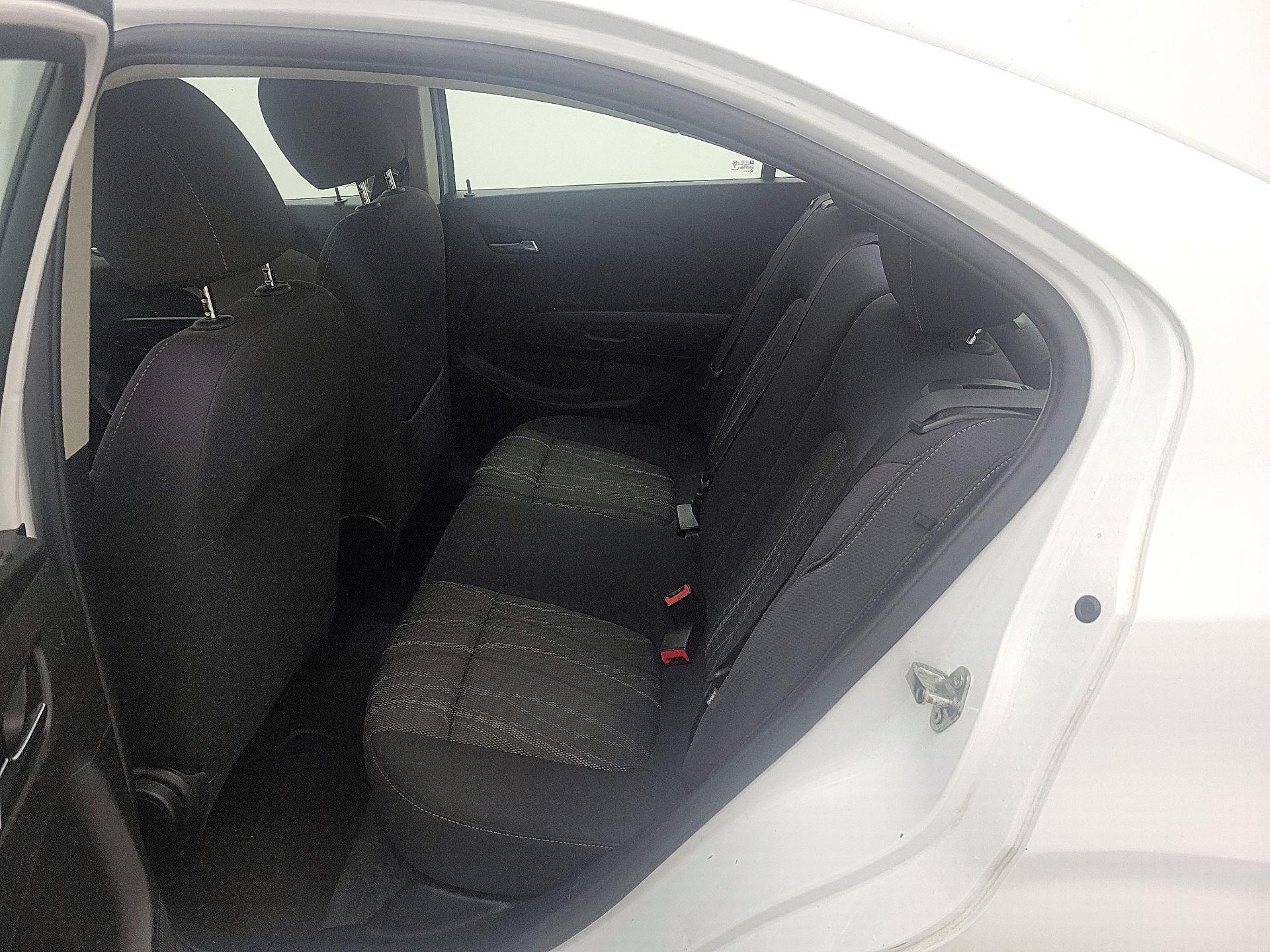 Thumbnail: 2015 Chevrolet Sonic - 17