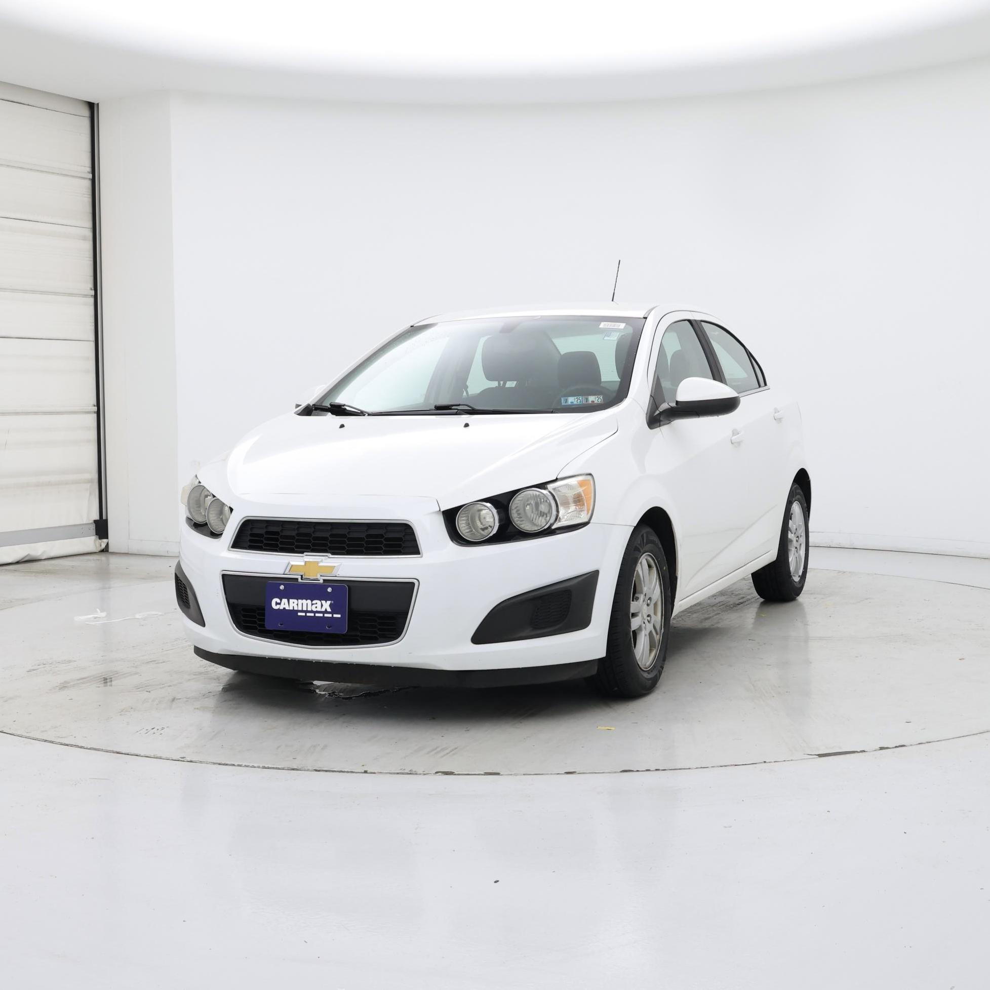 Thumbnail: 2015 Chevrolet Sonic - 4