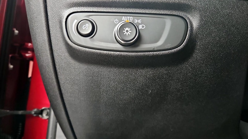 2018 Chevrolet Equinox LT 13