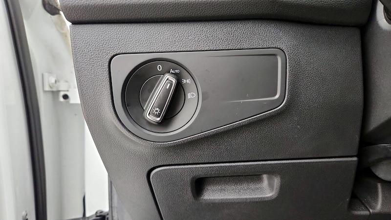 2019 Volkswagen Tiguan SE 13