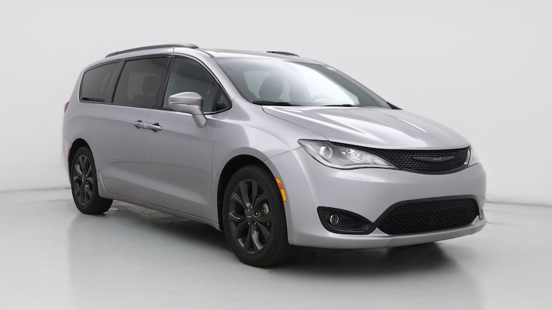 2020 Chrysler Pacifica Limited Hero Image