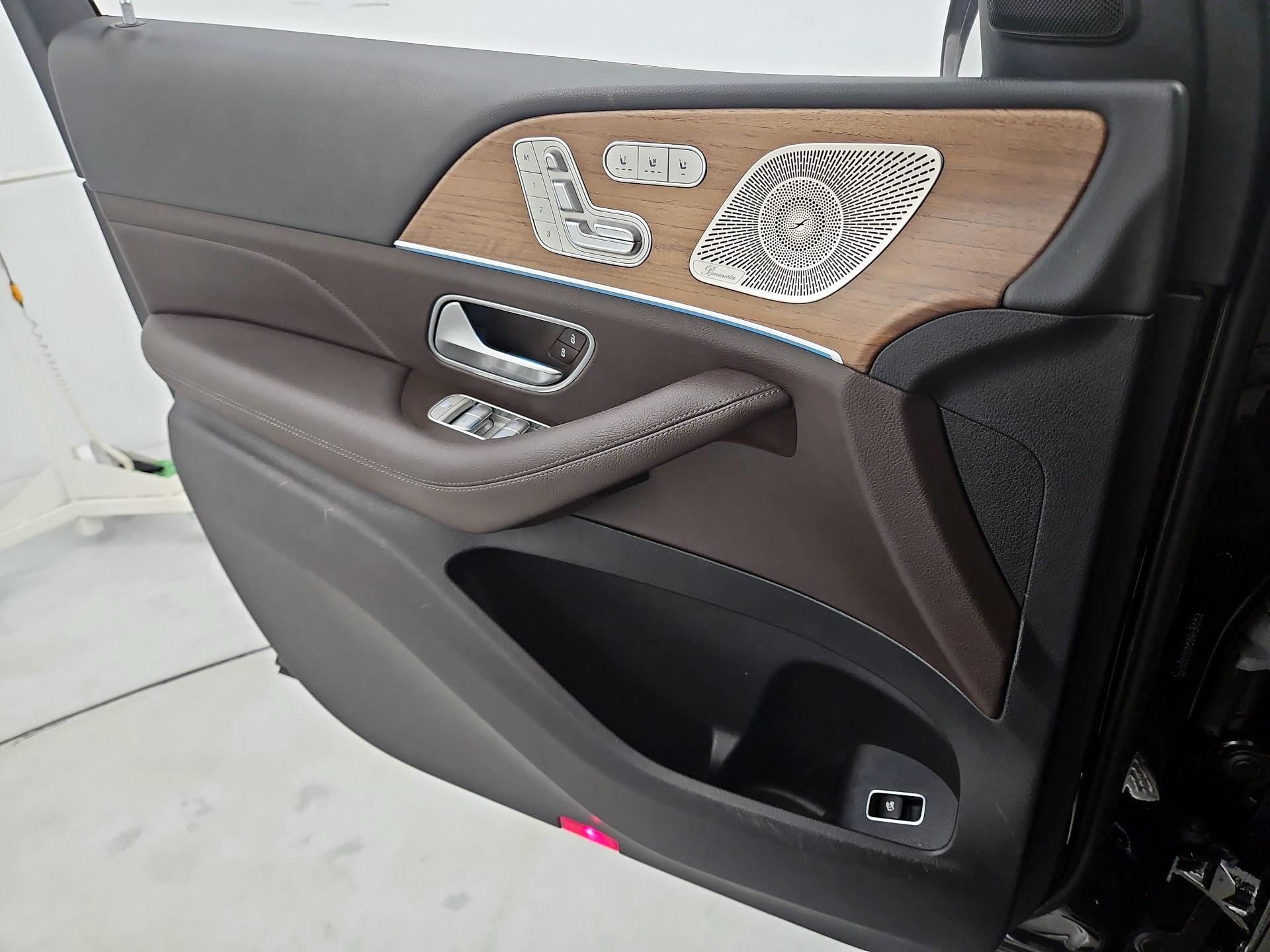Thumbnail: 2022 Mercedes-Benz GLS - 12