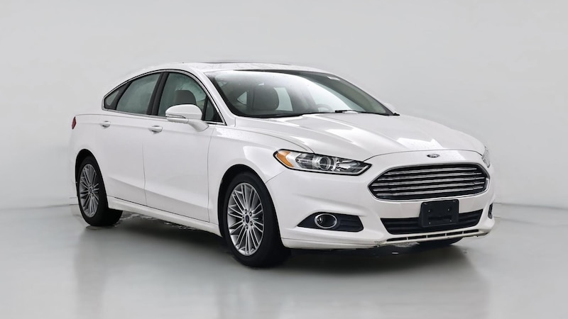 2015 Ford Fusion SE Hero Image
