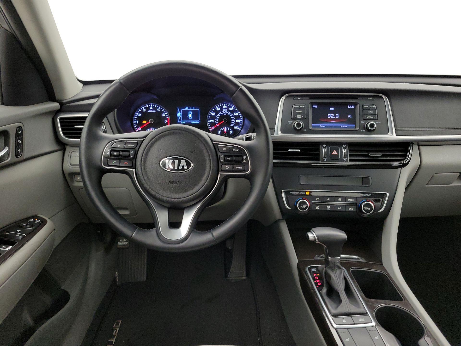 Thumbnail: 2016 Kia Optima - 10