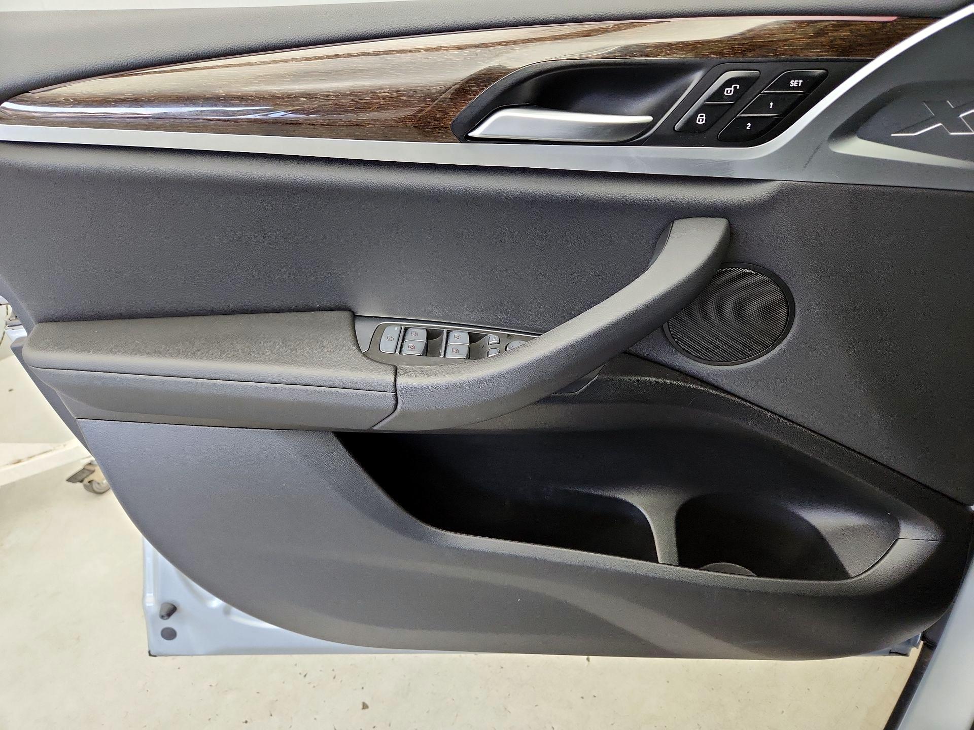 Thumbnail: 2021 BMW X4 - 12