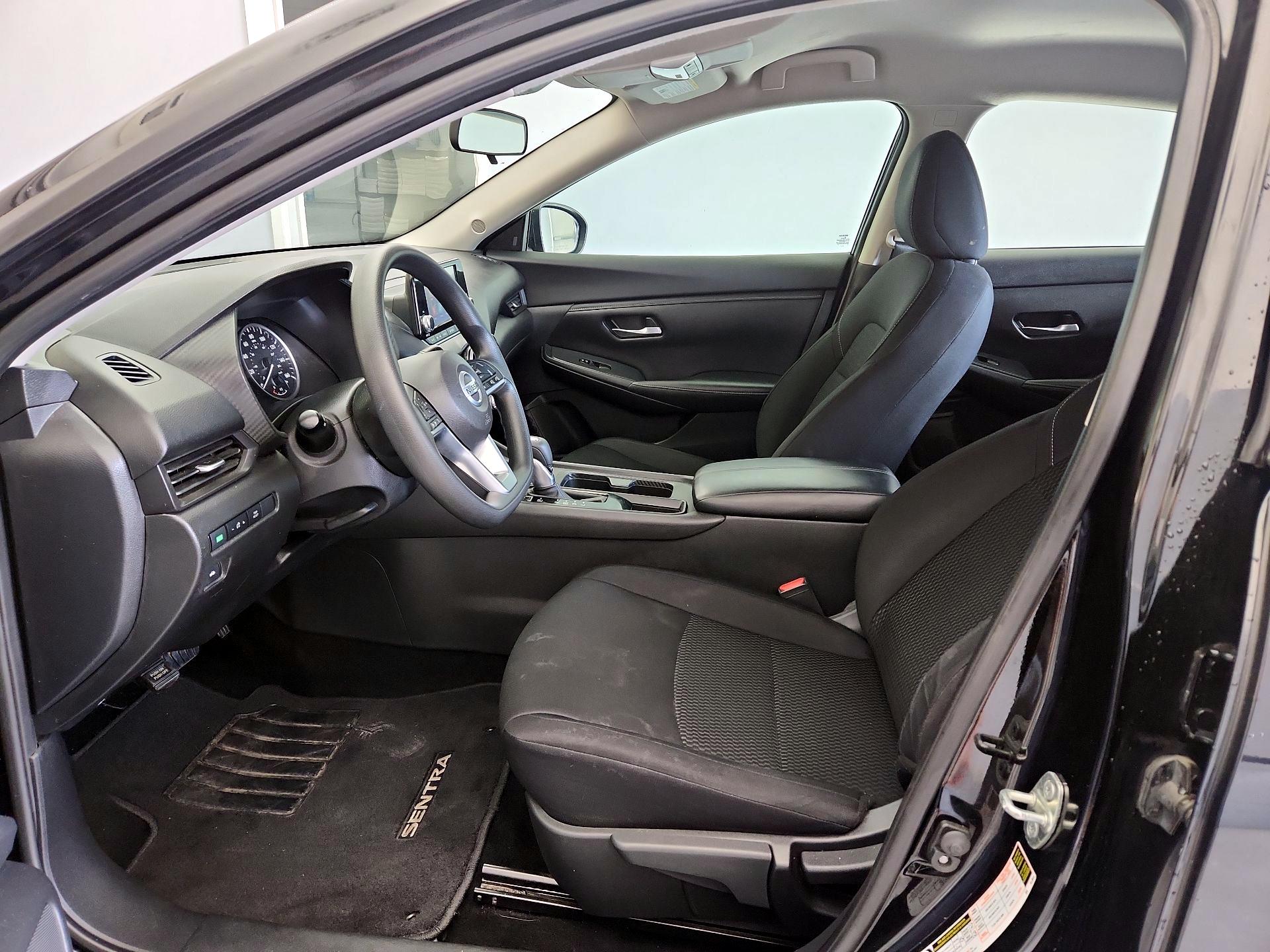 Thumbnail: 2021 Nissan Sentra - 11