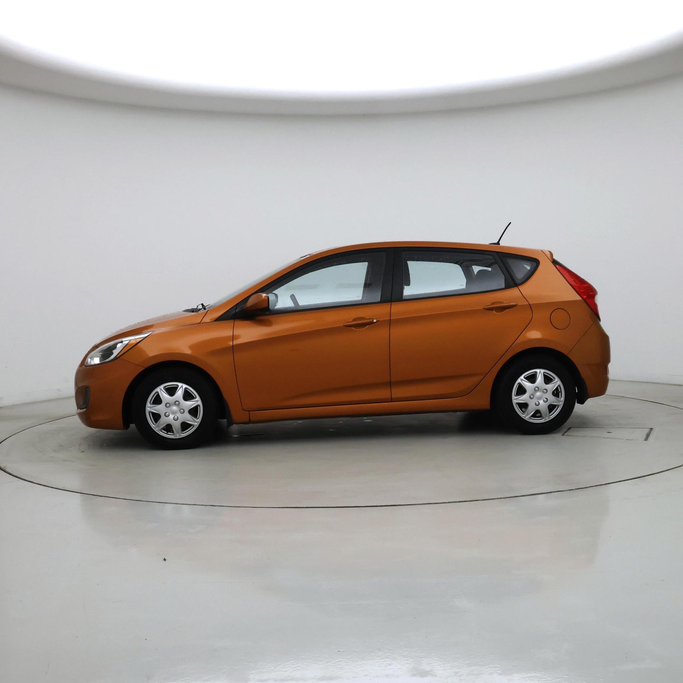 Thumbnail: 2016 Hyundai Accent - 3