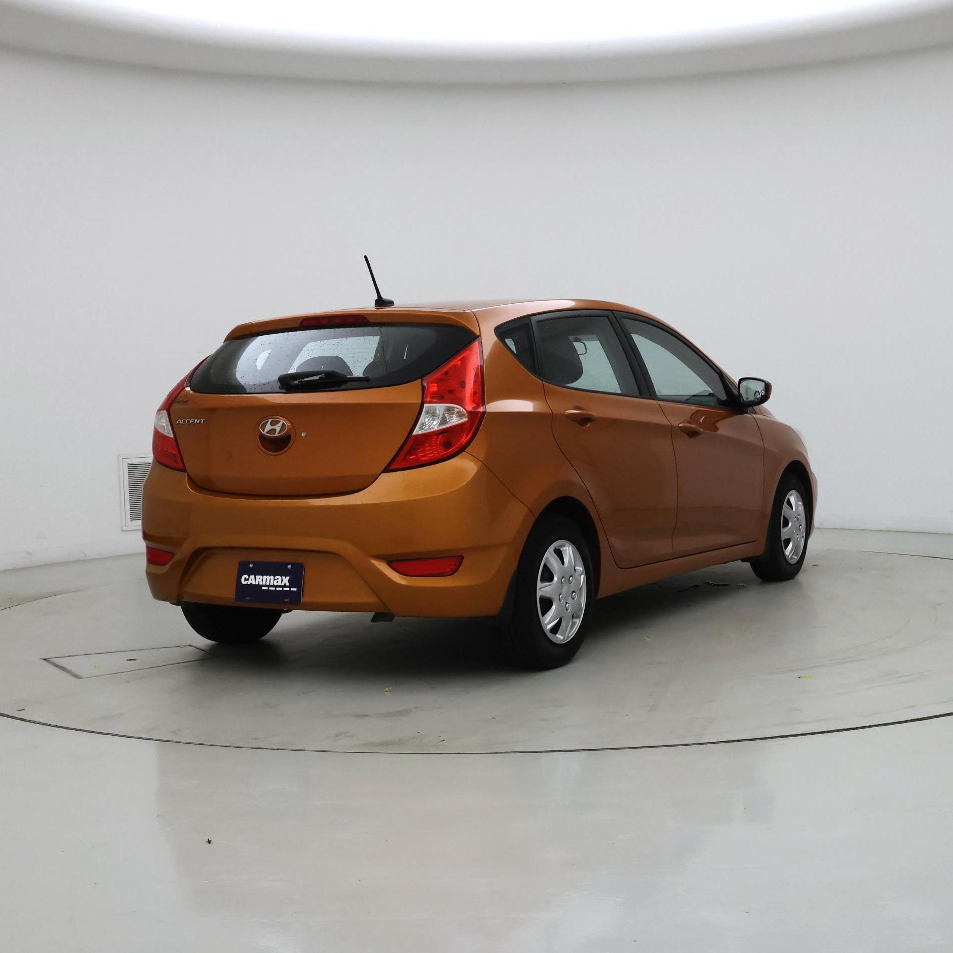 Thumbnail: 2016 Hyundai Accent - 8