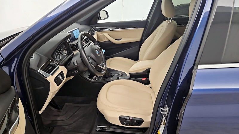 2018 BMW X1 xDrive28i 11