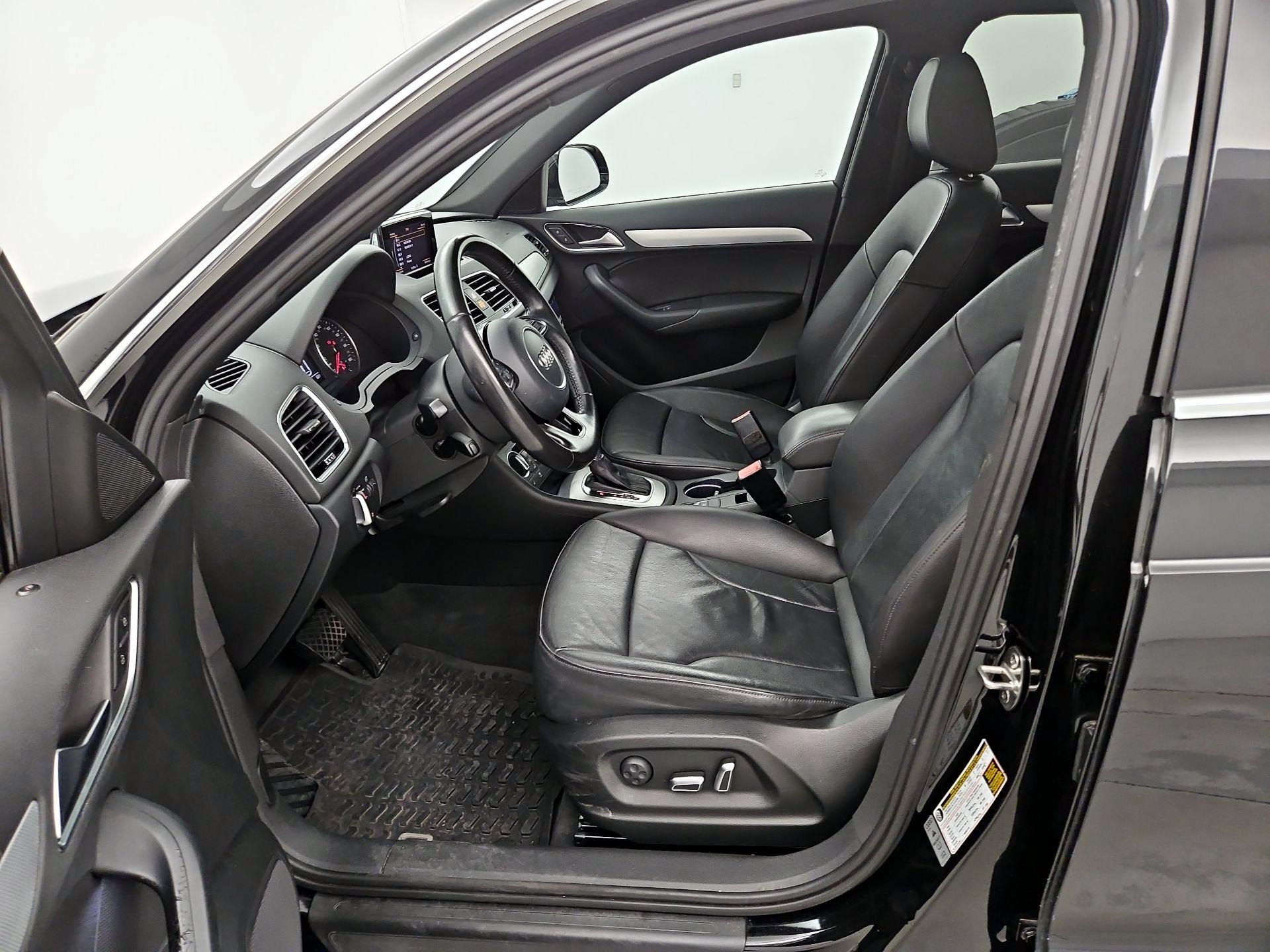 Thumbnail: 2016 Audi Q3 - 11