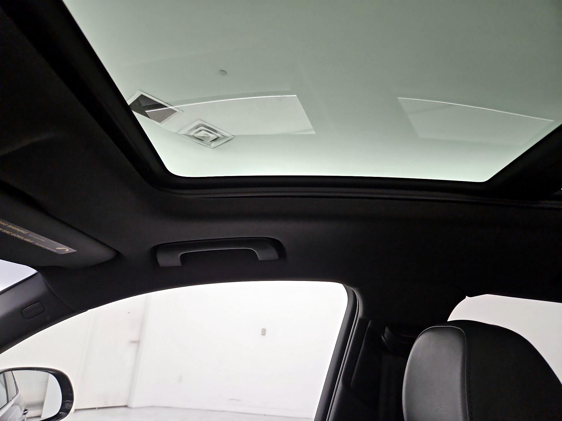 Thumbnail: 2016 Audi Q3 - 18
