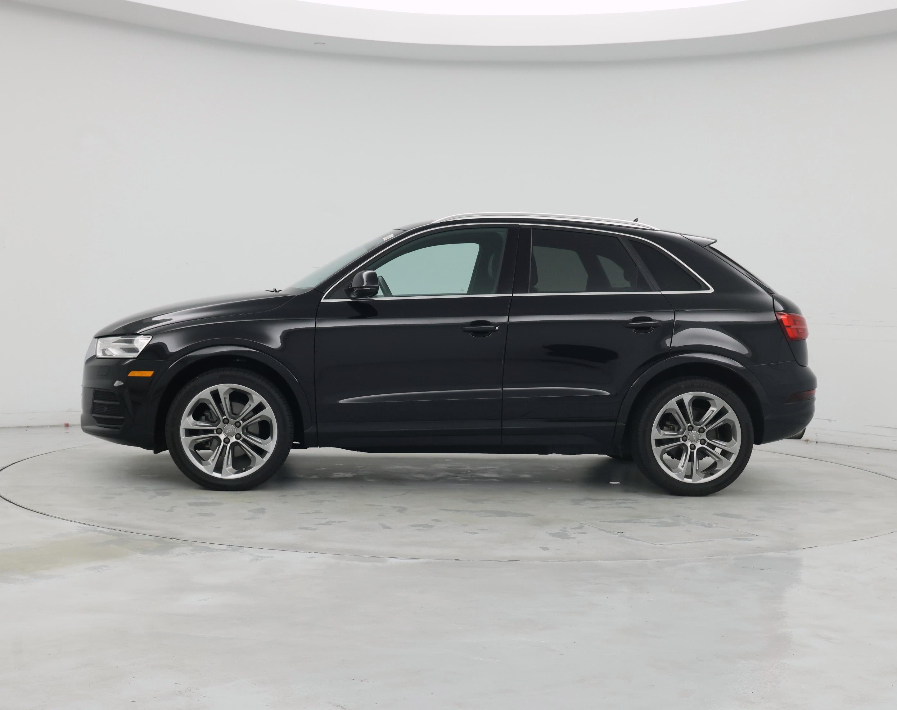 Thumbnail: 2016 Audi Q3 - 3