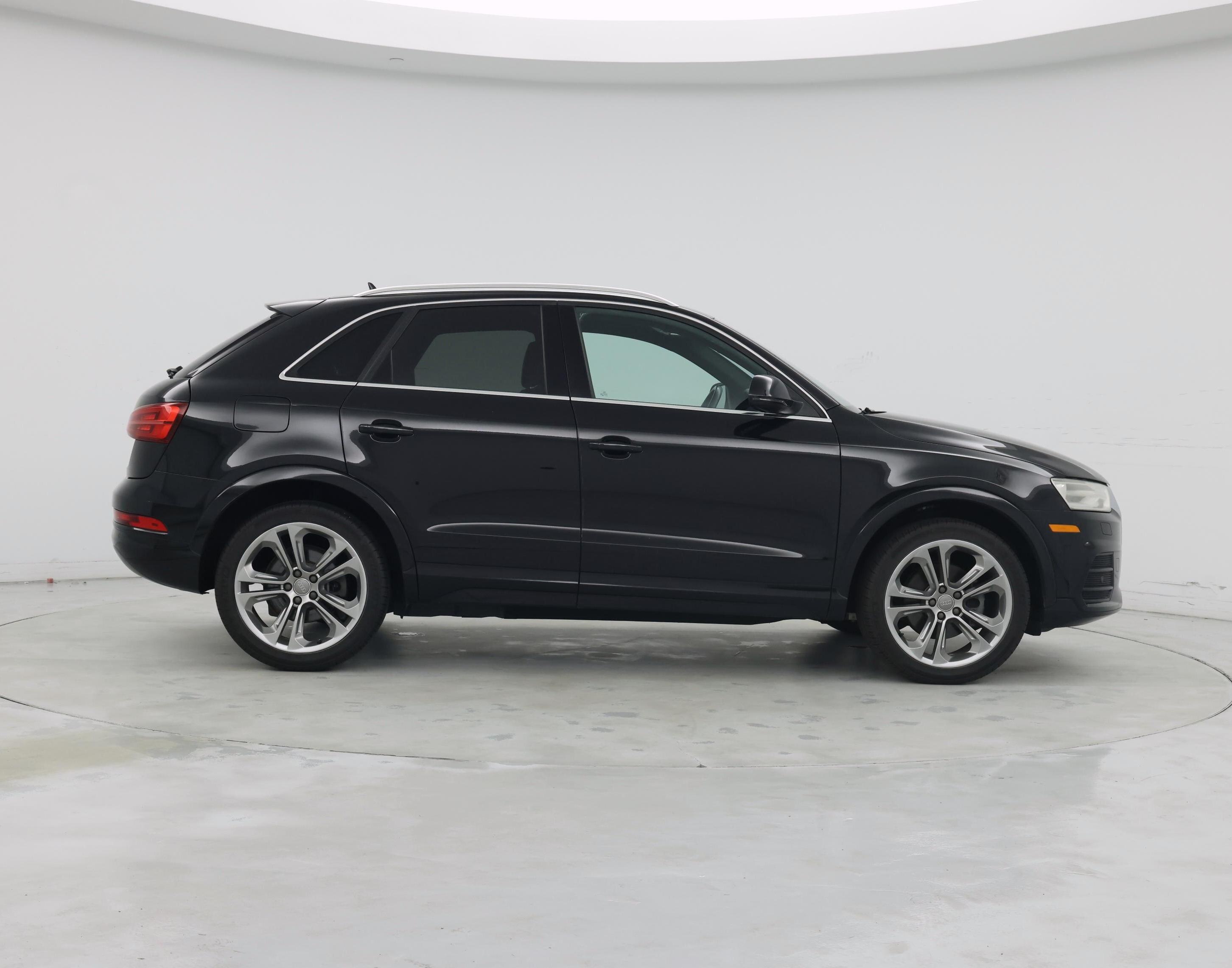 Thumbnail: 2016 Audi Q3 - 7