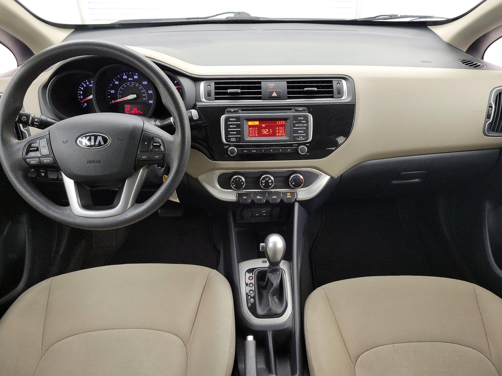 Thumbnail: 2016 Kia Rio - 9