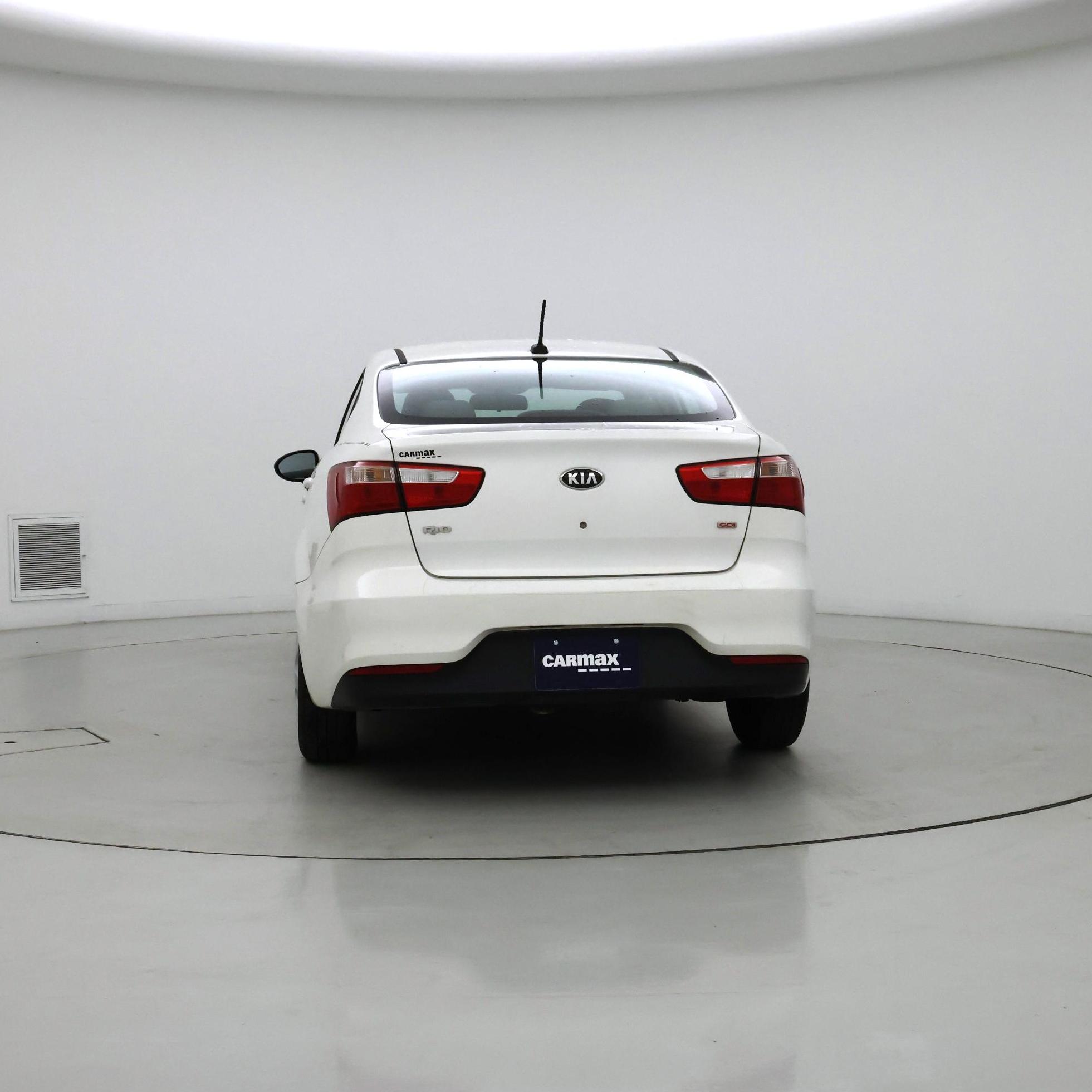 Thumbnail: 2016 Kia Rio - 6