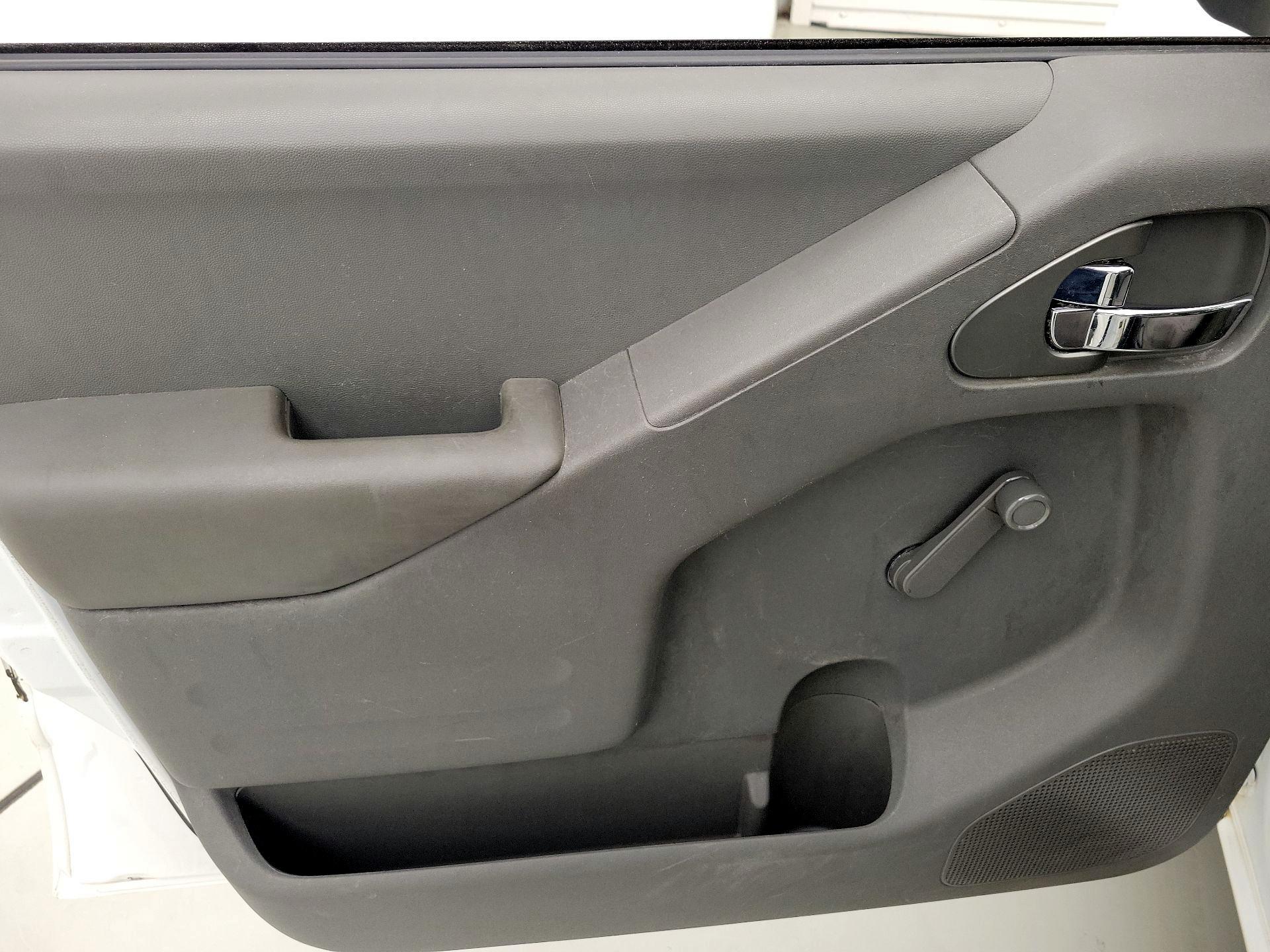 Thumbnail: 2016 Nissan Frontier - 12