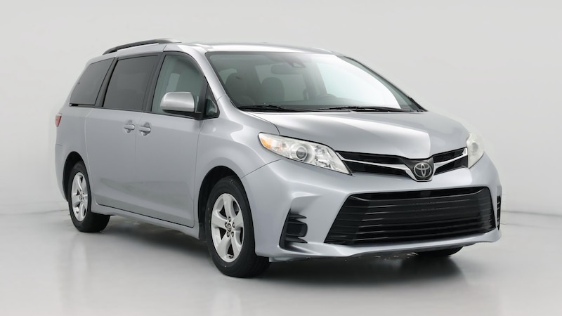 2018 Toyota Sienna LE Hero Image