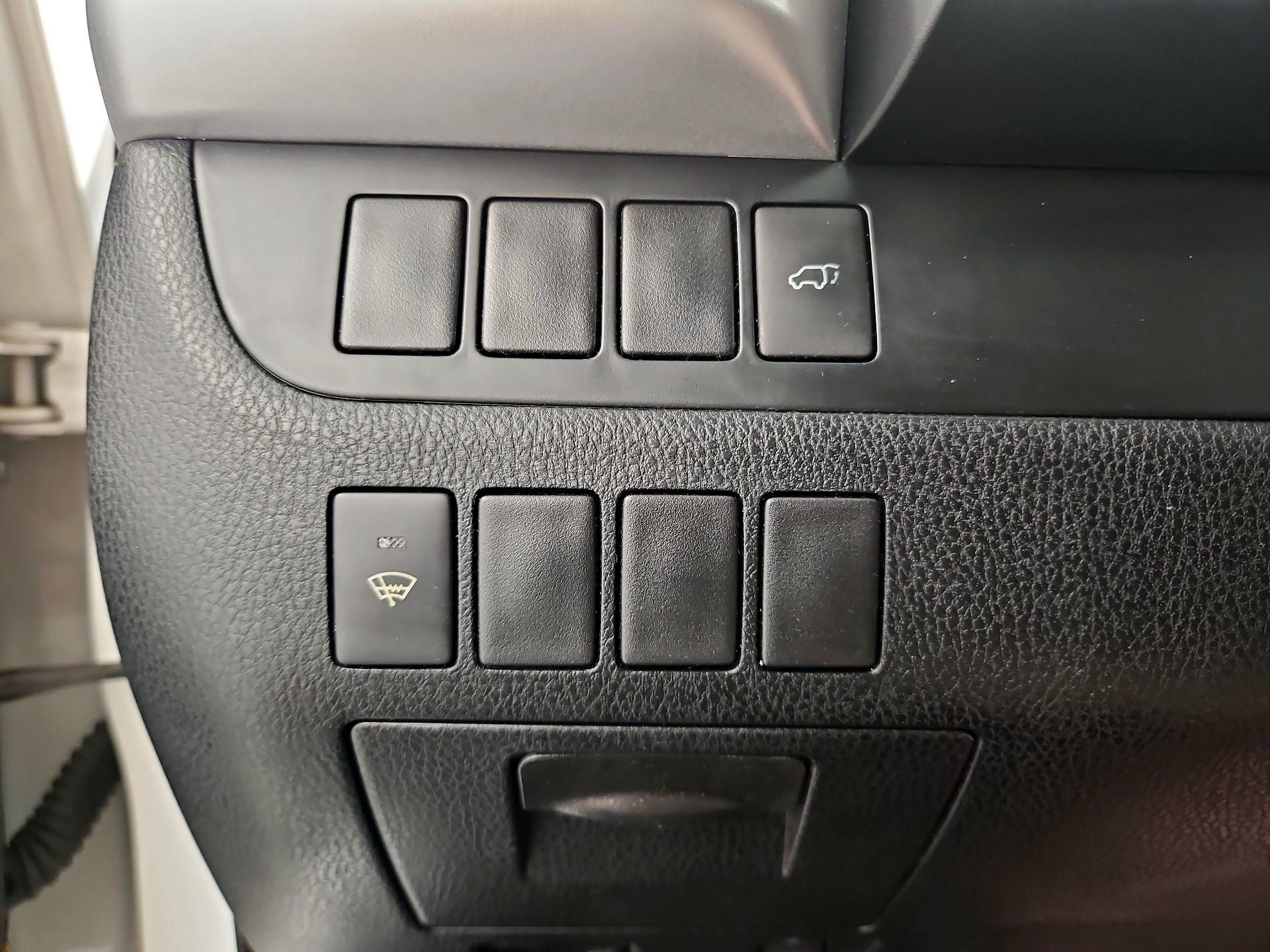 Thumbnail: 2014 Toyota Highlander - 13